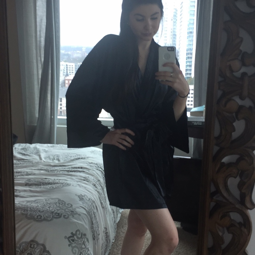 BNWOT Black Silk Robe with Lace Detail and Pockets